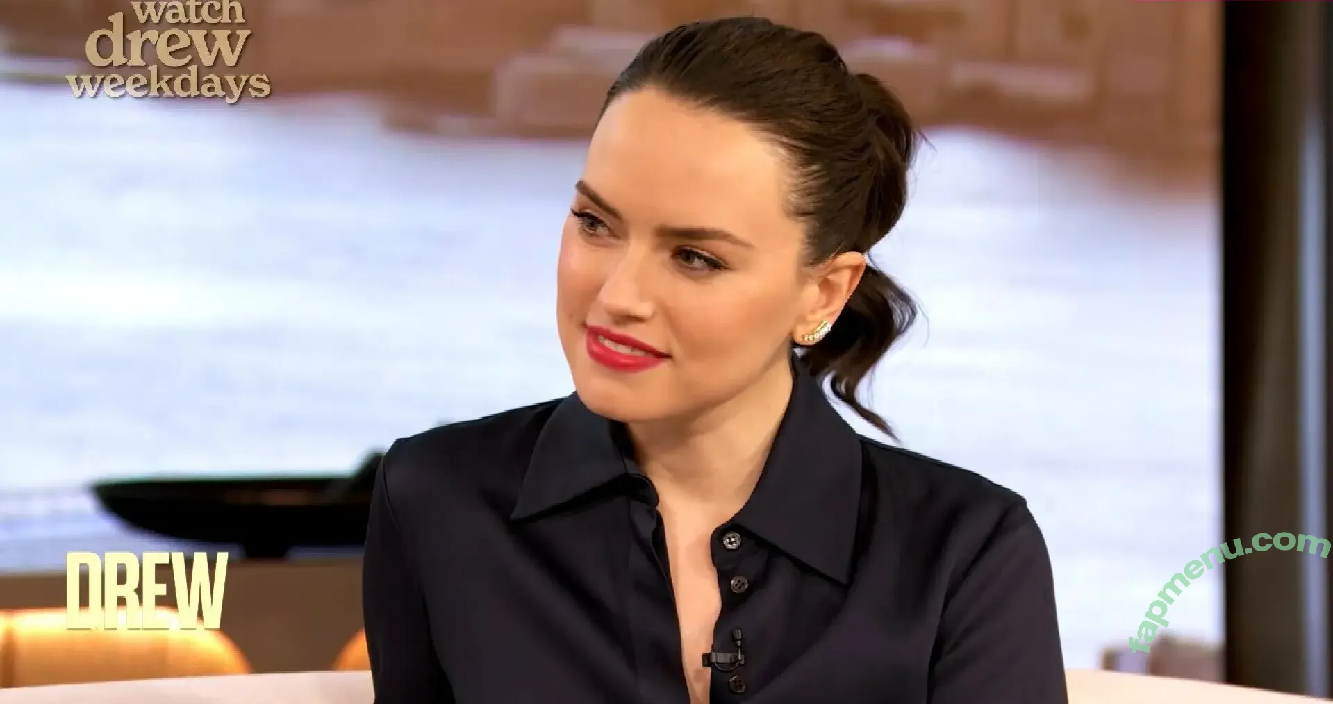 Daisy Ridley nude photo #1258 (daisyridley)