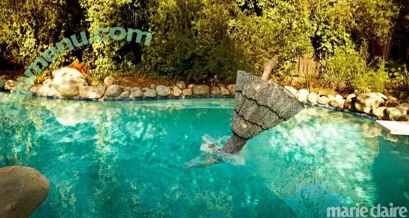 Daisy Ridley nude photo #1271 (daisyridley)