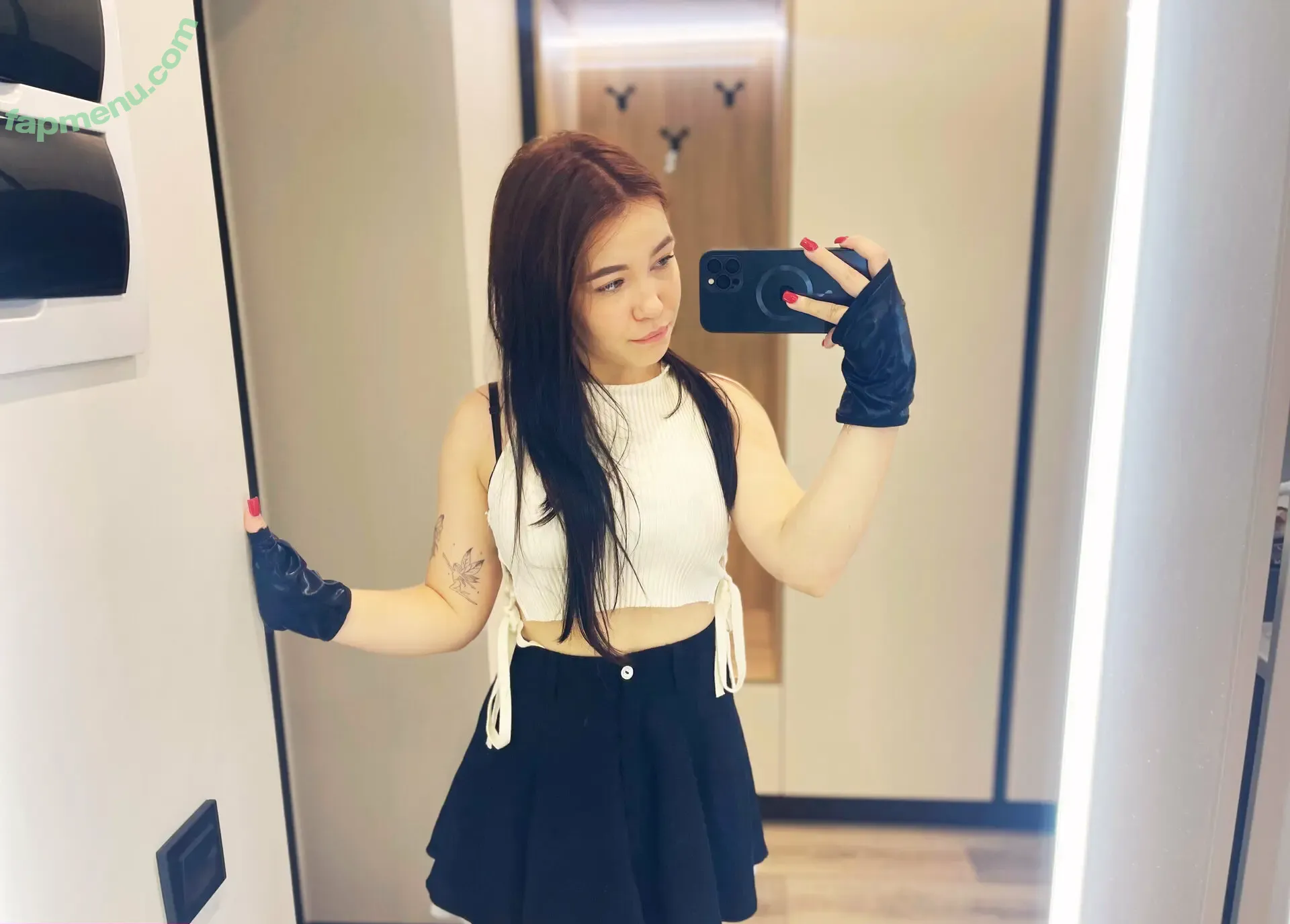 daisyrouse nude photo #0004 (daisyrouse_)