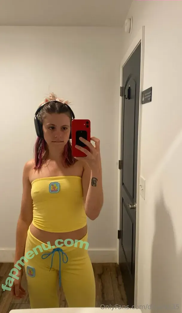 daisyt135 nude photo #0061 (princ3ssda1sy)
