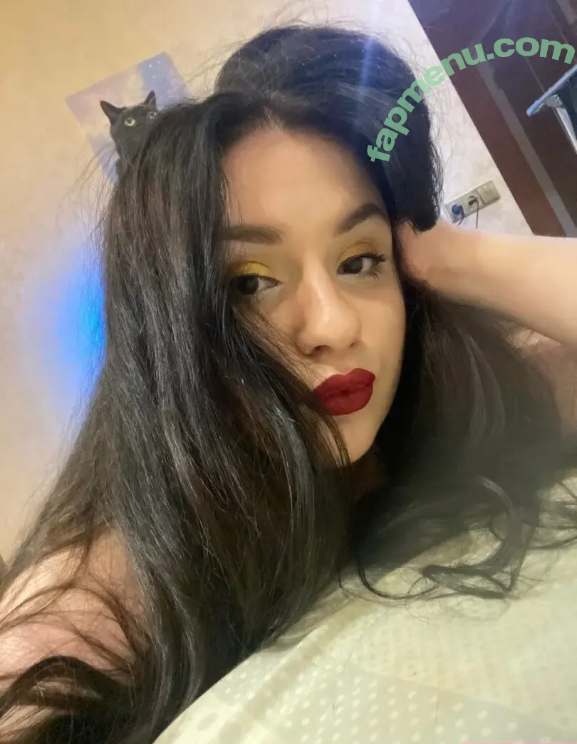 daisyyyyamore nude photo #0005 (daisyyyyamore)