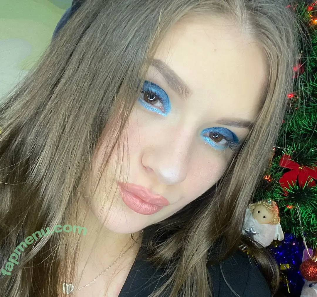 daisyyyyamore nude photo #0030 (daisyyyyamore)