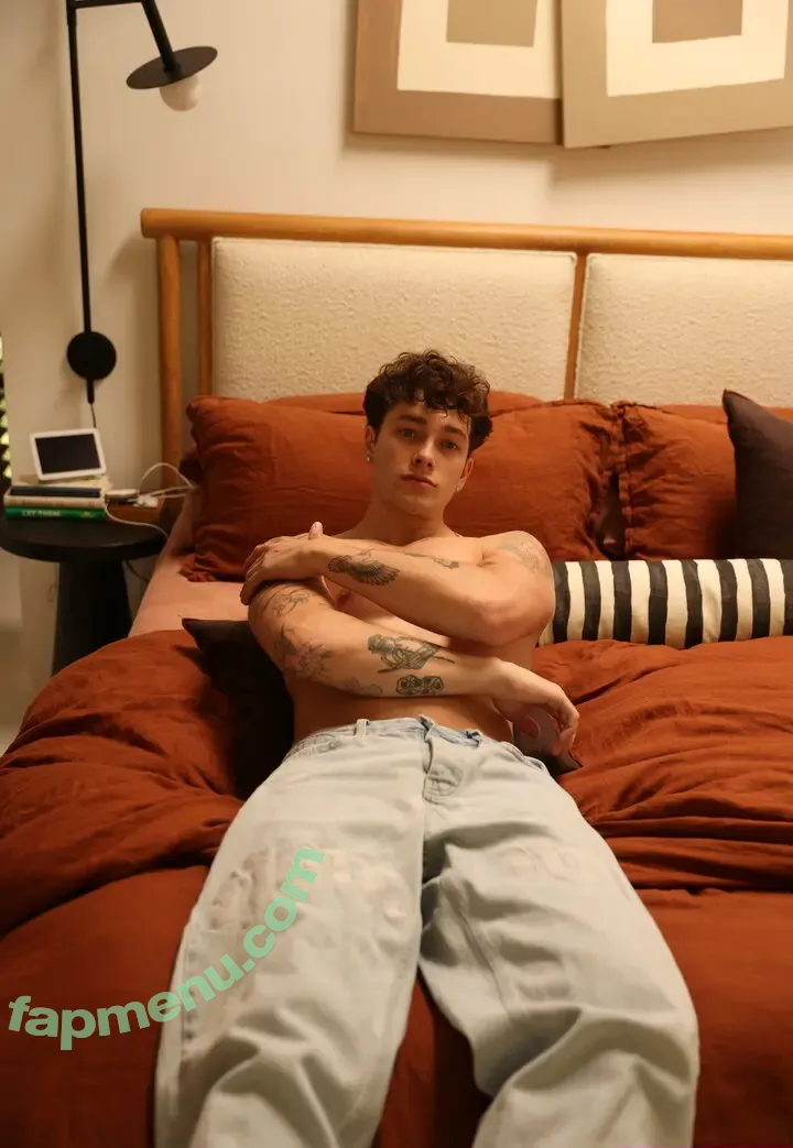 dakarluca nude photo #0001 (dakaroficial)