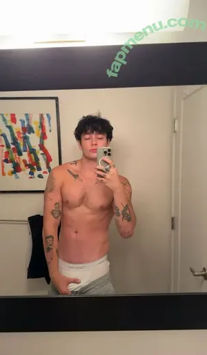 dakarluca / dakaroficial nude photo #0001