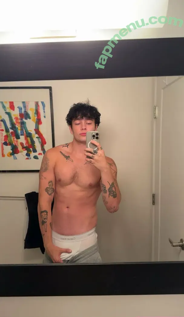 dakarluca nude photo #0001 (dakaroficial)