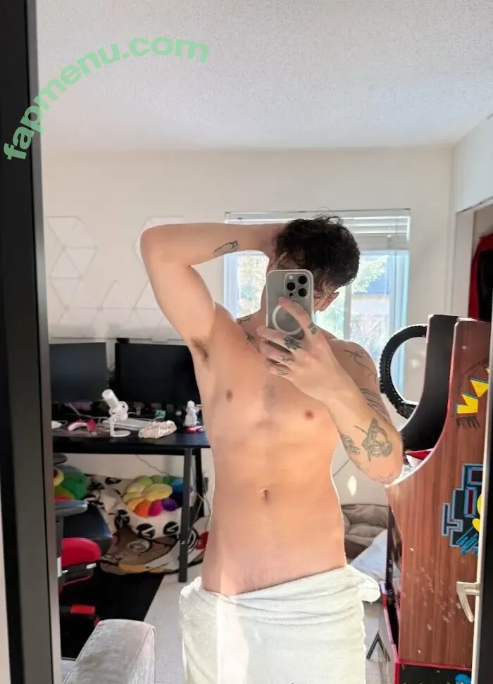 dakarluca nude photo #0002 (dakaroficial)