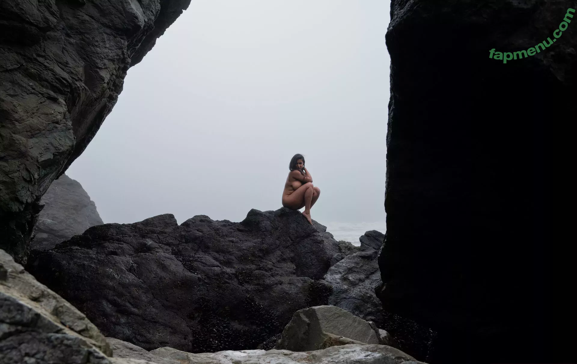 Dakini nude photo #0035 (Carla White / Devi / devithemodel / googlymonstor)