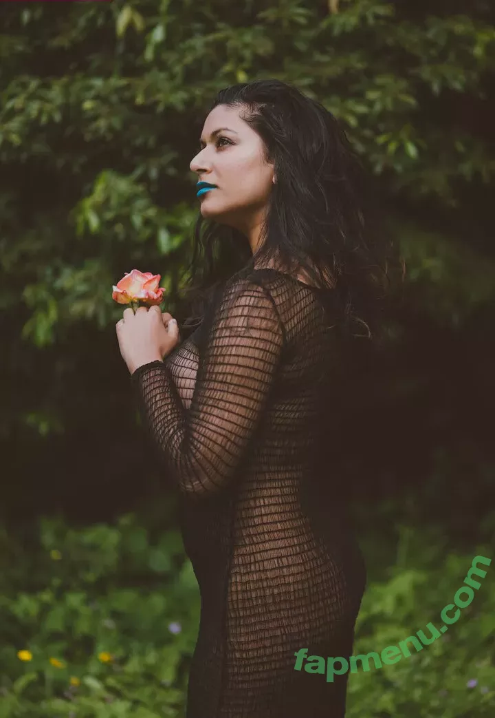 Dakini nude photo #0078 (Carla White / Devi / devithemodel / googlymonstor)