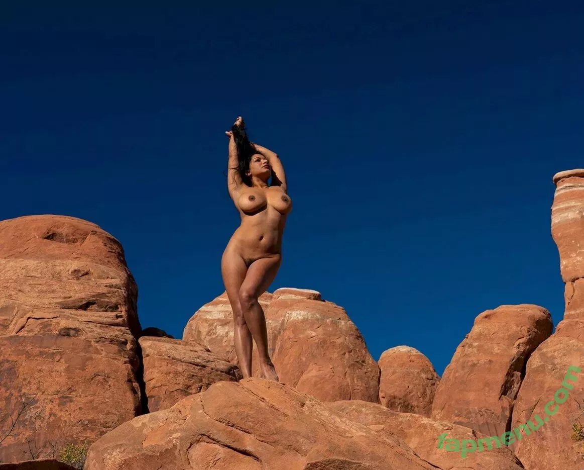 Dakini nude photo #0406 (Carla White / Devi / devithemodel / googlymonstor)