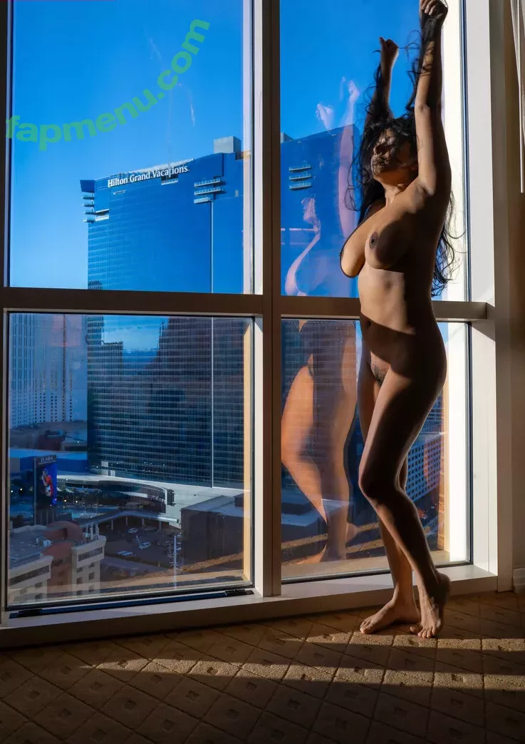 Dakini nude photo #0534 (Carla White / Devi / devithemodel / googlymonstor)