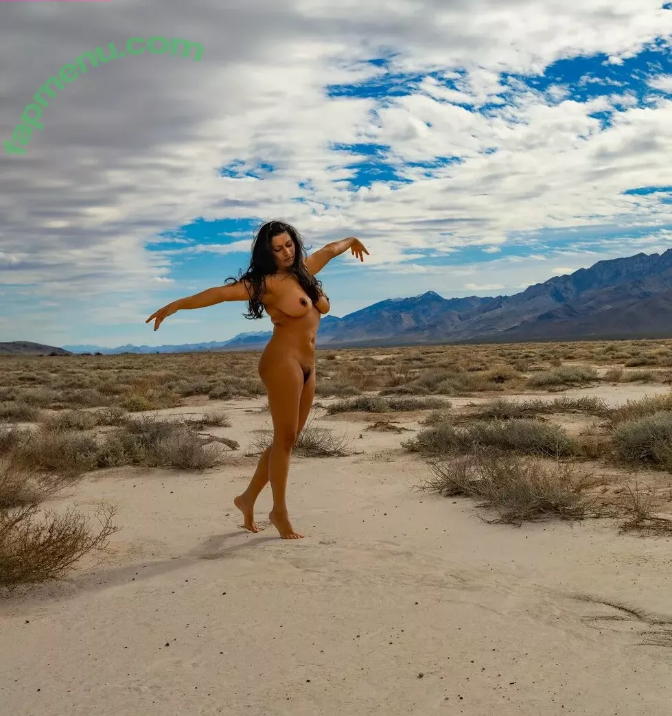 Dakini nude photo #0631 (Carla White / Devi / devithemodel / googlymonstor)