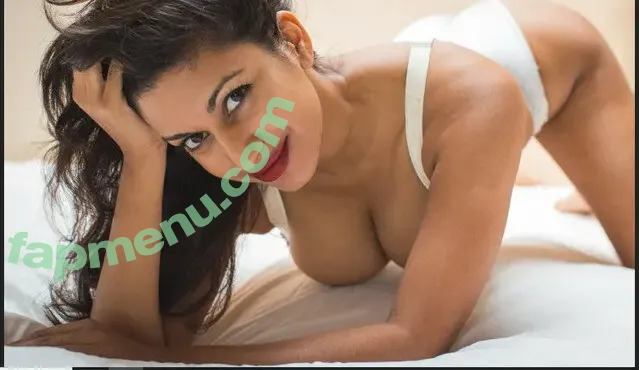 Dakini nude photo #1152 (Carla White / Devi / devithemodel / googlymonstor)