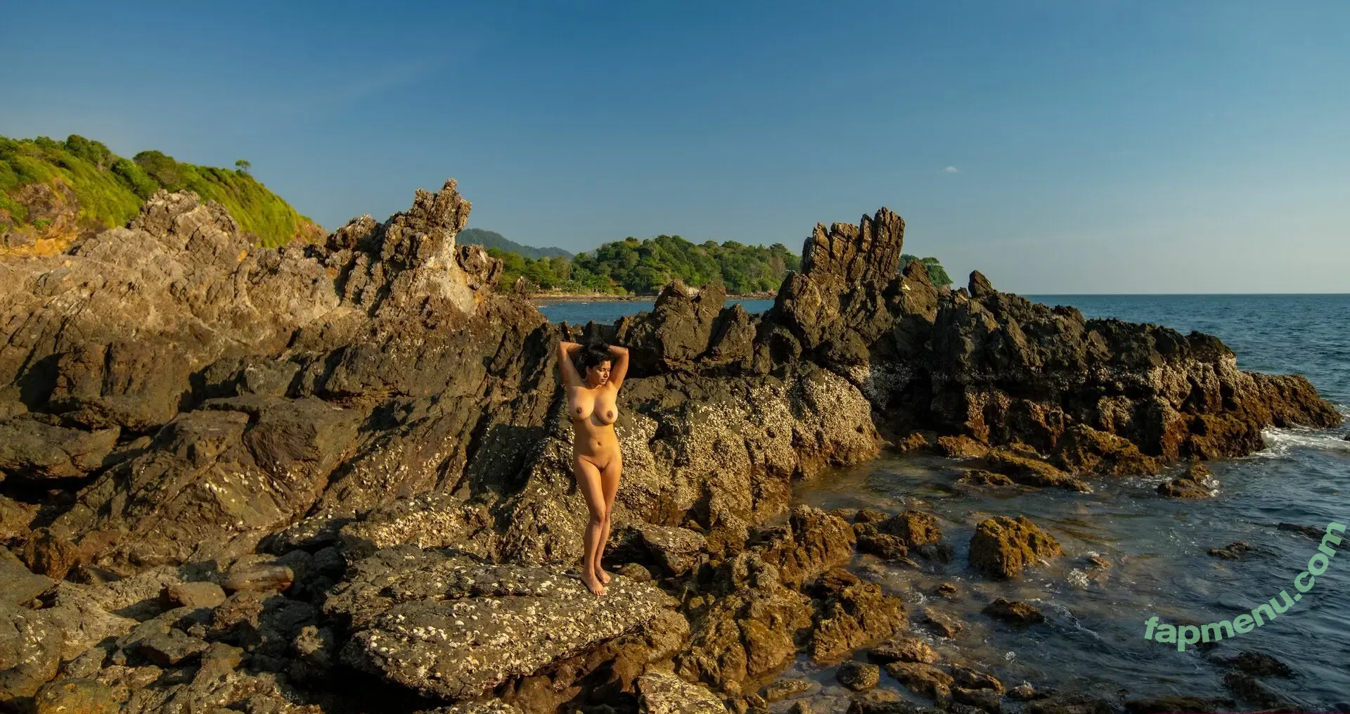 Dakini nude photo #1301 (Carla White / Devi / devithemodel / googlymonstor)