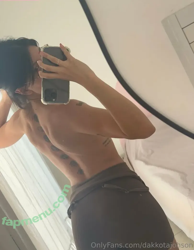 dakkotajohson1 nude photo #0020 (dakotajohnson)