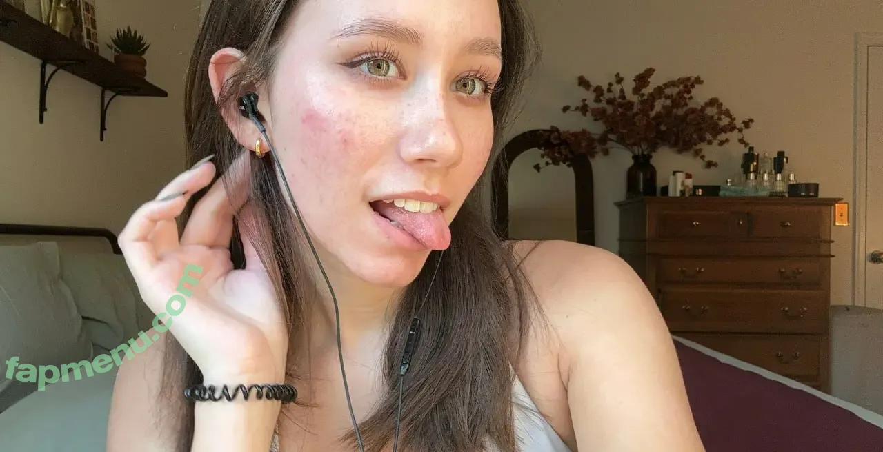 Dakota B ASMR nude photo #0019 (dakotaasmryt / dakotabasmr)