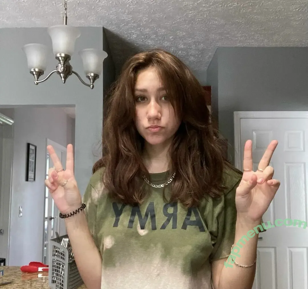 Dakota B ASMR nude photo #0029 (dakotaasmryt / dakotabasmr)