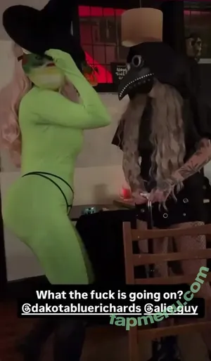 Dakota Blue Richards / dakotabluerichards nude photo #0255