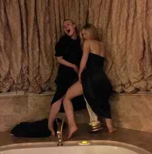 Dakota Fanning / dakotafanning nude photo #0074