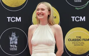 Dakota Fanning / dakotafanning nude photo #0444