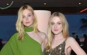 Dakota Fanning / dakota_fanning / dakotafanning nude photo #0510