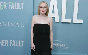 Dakota Fanning / dakota_fanning / dakotafanning nude photo #0571