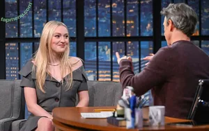 Dakota Fanning / dakota_fanning / dakotafanning nude photo #0626