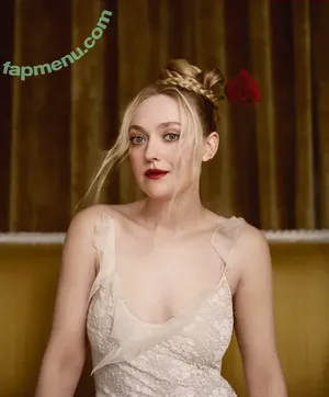 Dakota Fanning / dakota_fanning / dakotafanning nude photo #0649