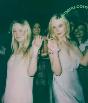 Dakota Fanning / dakota_fanning / dakotafanning nude photo #0657