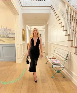 Dakota Fanning / dakota_fanning / dakotafanning nude photo #0673