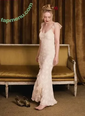 Dakota Fanning / dakota_fanning / dakotafanning nude photo #0679