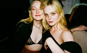 Dakota Fanning / dakota_fanning / dakotafanning nude photo #0690
