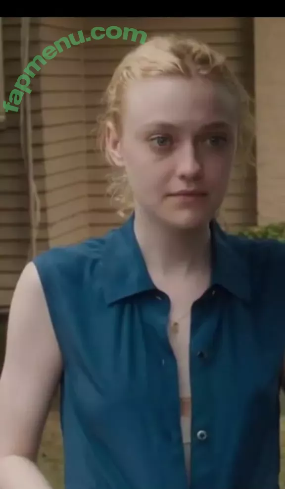 Dakota Fanning nude photo #0047 (dakotafanning)