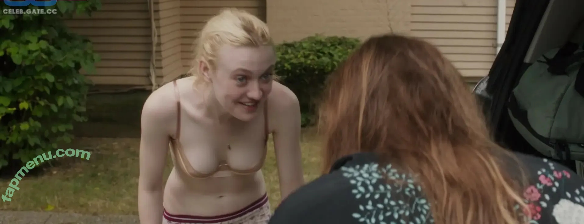 Dakota Fanning nude photo #0494 (dakota_fanning / dakotafanning)