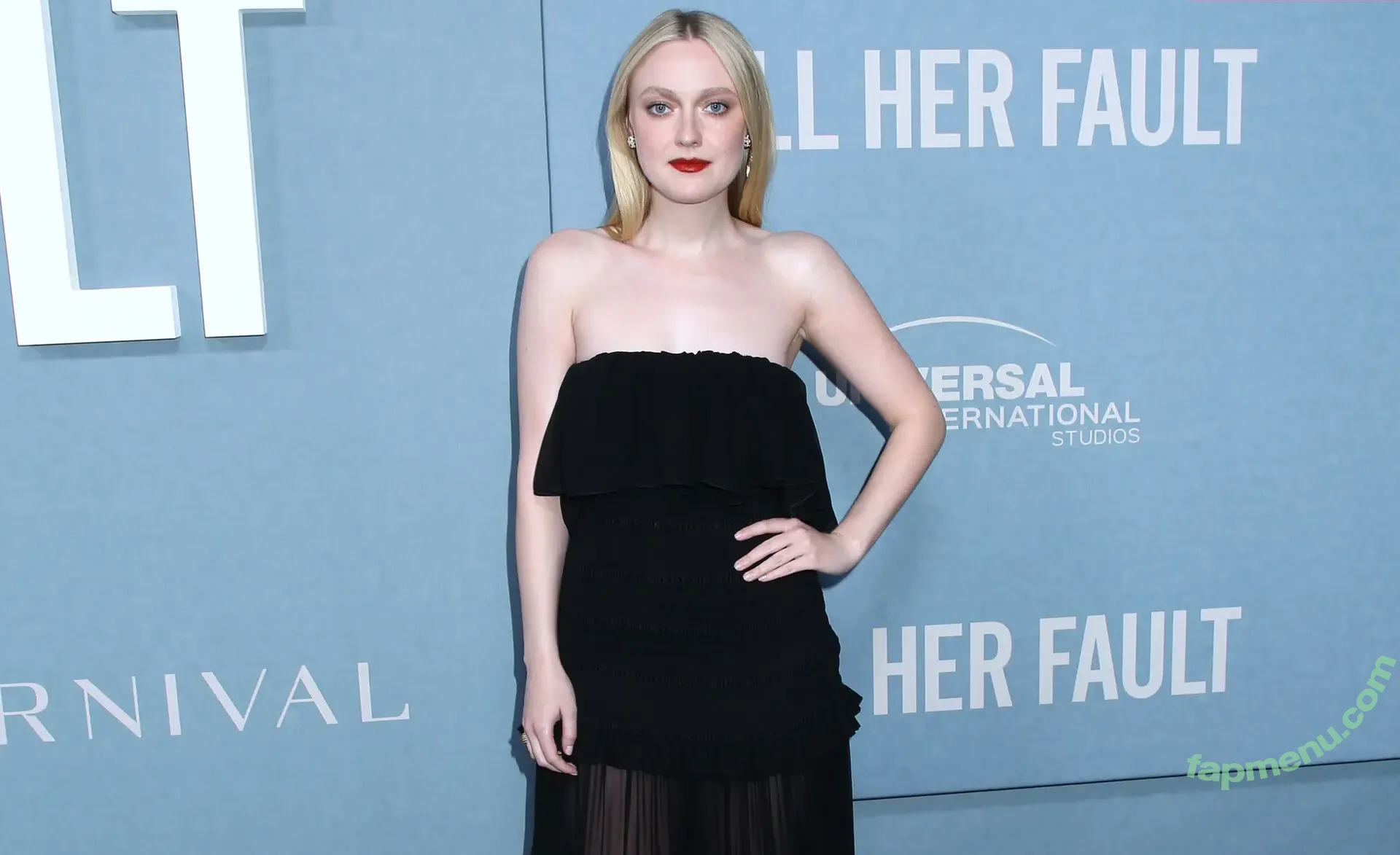 Dakota Fanning nude photo #0600 (dakota_fanning / dakotafanning)