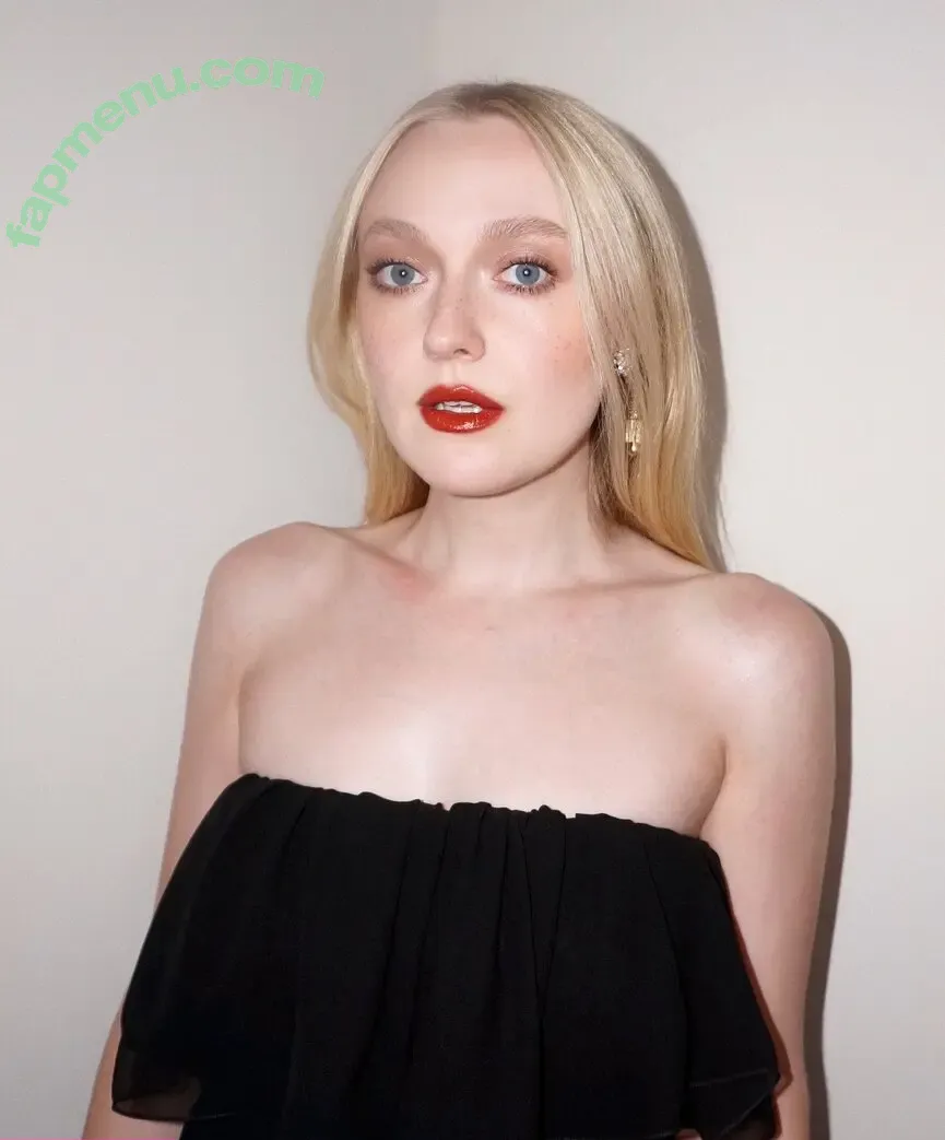 Dakota Fanning nude photo #0607 (dakota_fanning / dakotafanning)