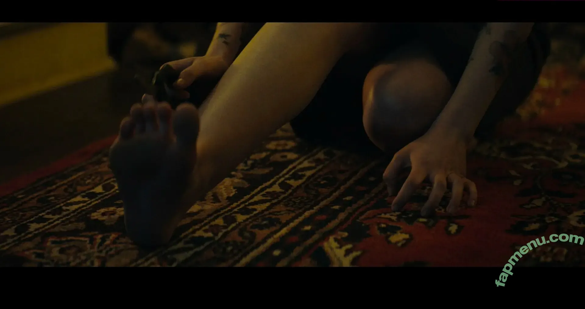 Dakota Fanning nude photo #0612 (dakota_fanning / dakotafanning)