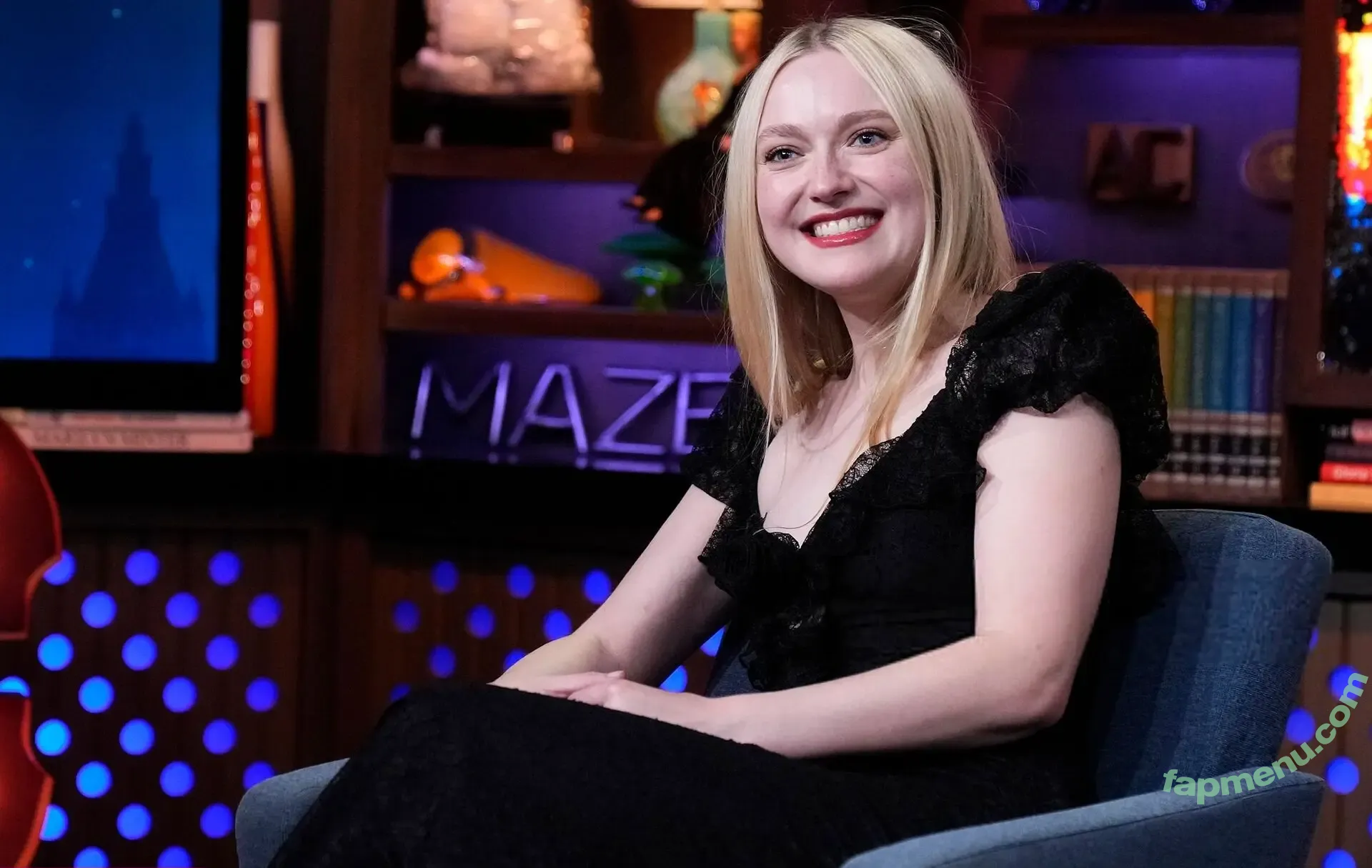 Dakota Fanning nude photo #0629 (dakota_fanning / dakotafanning)