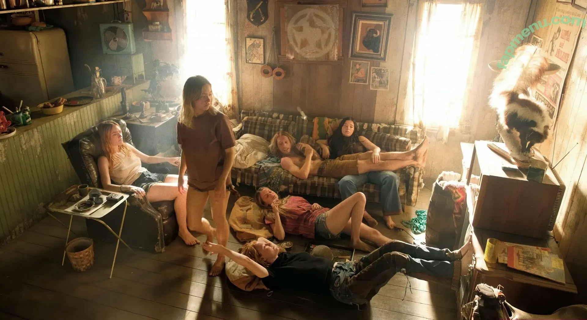 Dakota Fanning nude photo #0686 (dakota_fanning / dakotafanning)