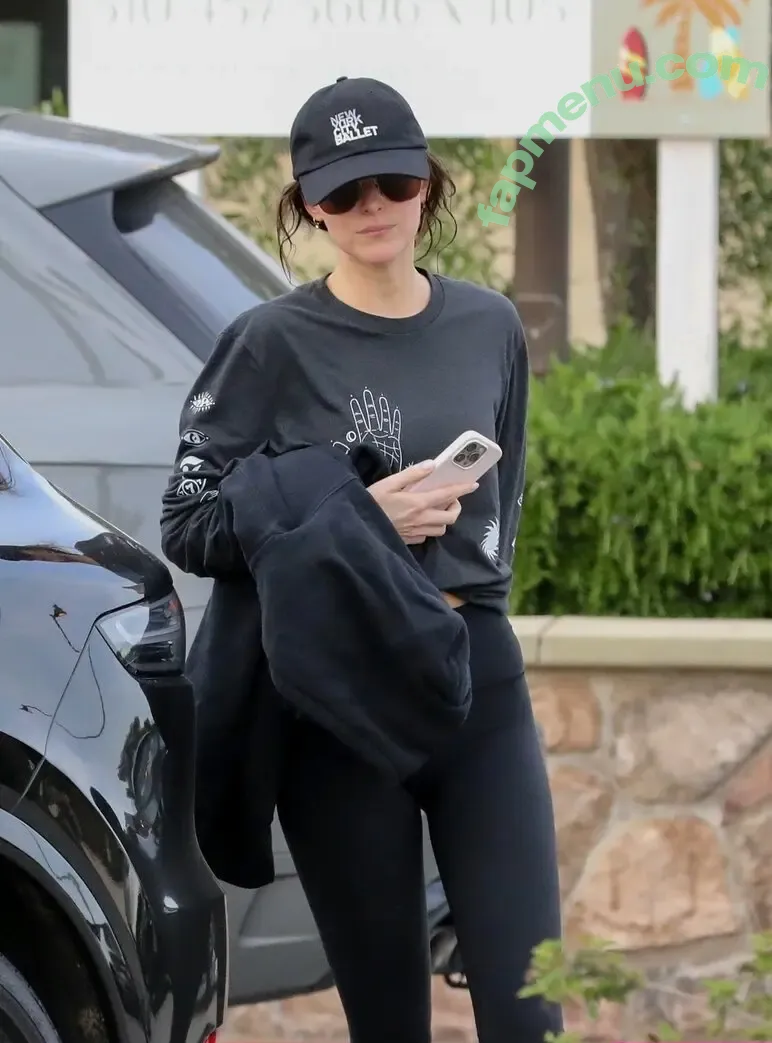 Dakota Johnson nude photo #1206 (dakotajohnson / isDakotaJohnson)