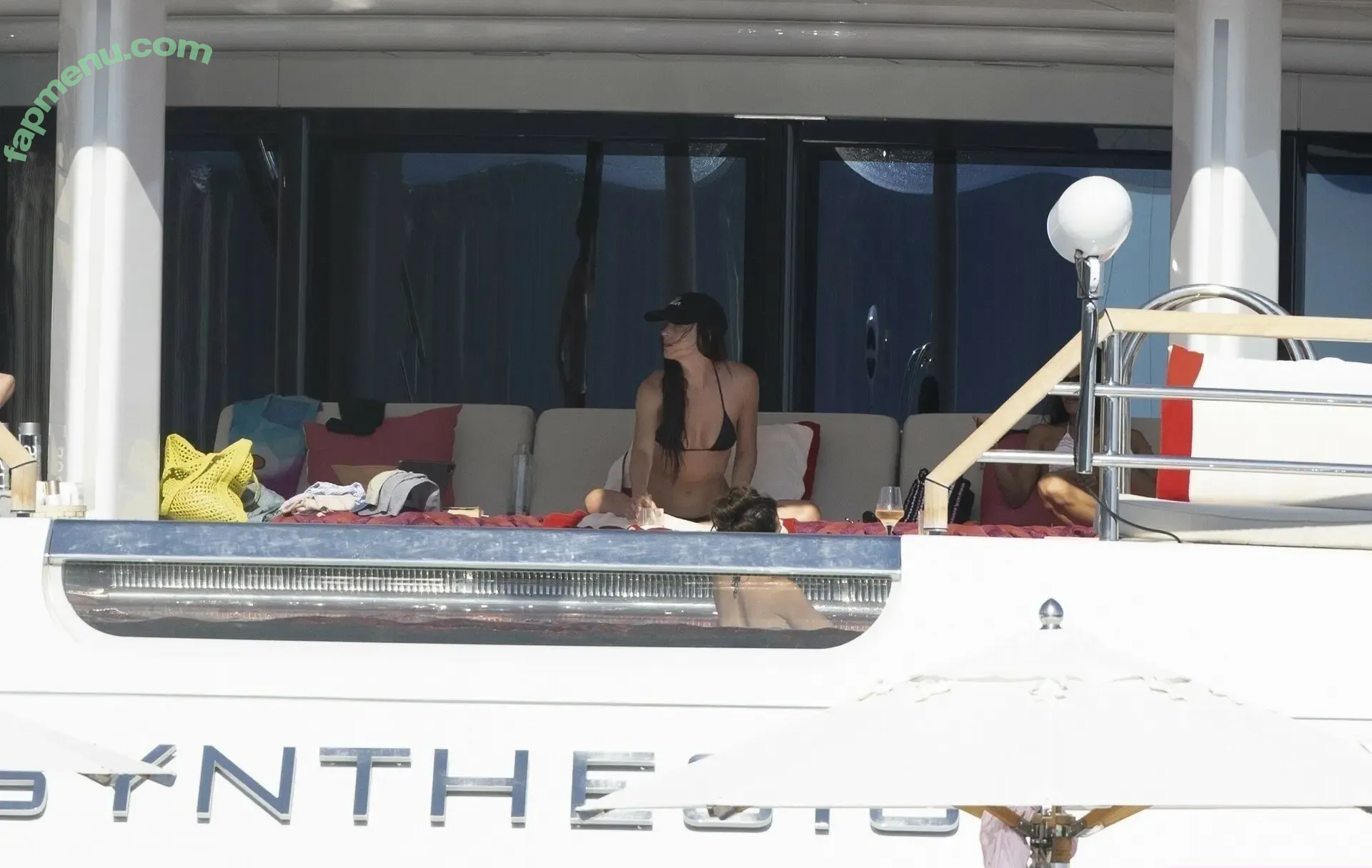 Dakota Johnson nude photo #1519 (dakotajohnson / isDakotaJohnson)
