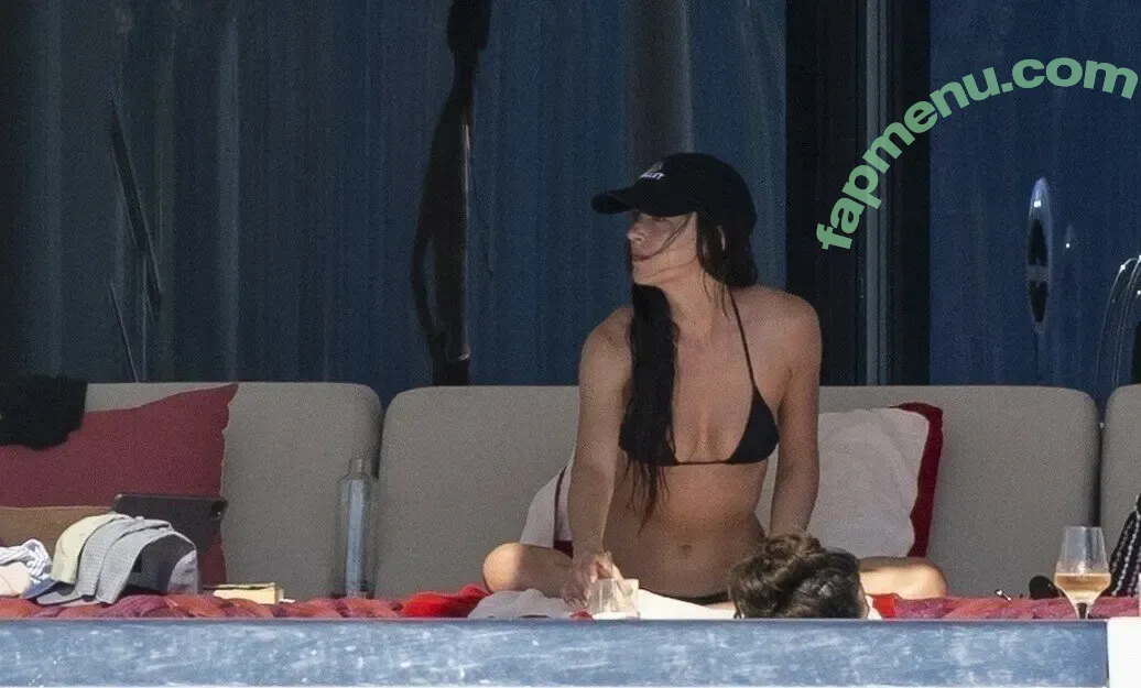 Dakota Johnson nude photo #1522 (dakotajohnson / isDakotaJohnson)