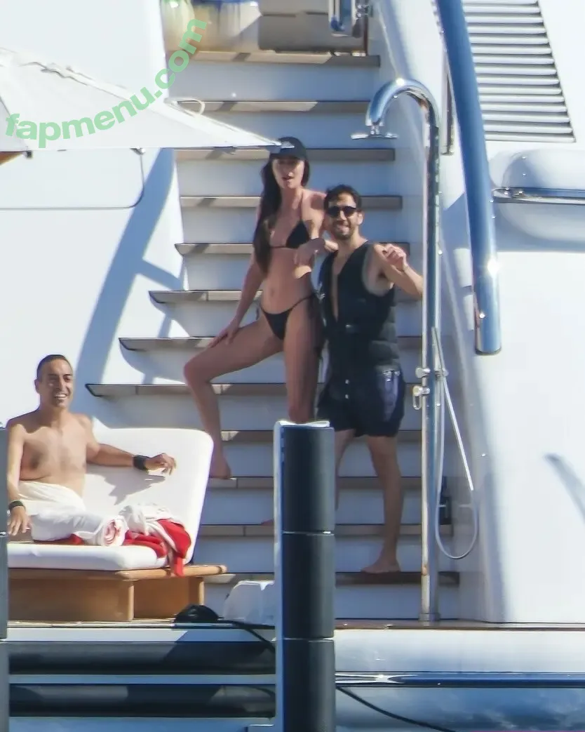 Dakota Johnson nude photo #1524 (dakotajohnson / isDakotaJohnson)
