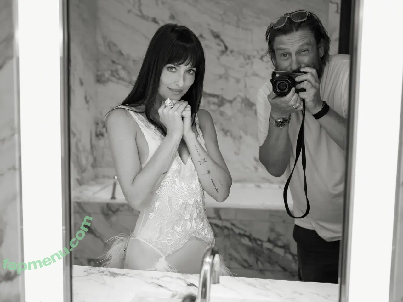 Dakota Johnson nude photo #1630 (dakotajohnson / isDakotaJohnson)