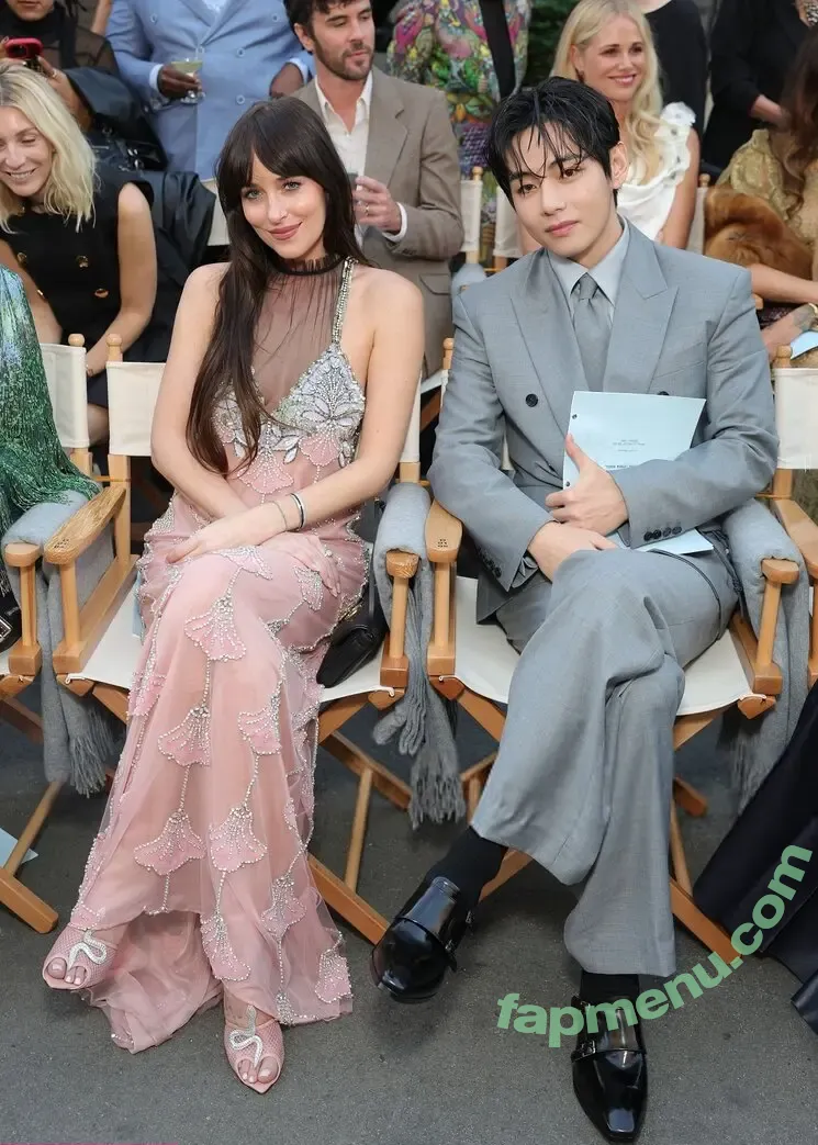 Dakota Johnson nude photo #1872 (dakotajohnson / isDakotaJohnson)