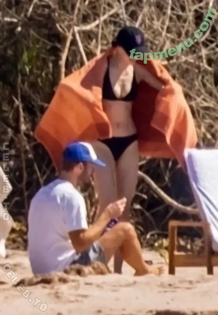 Dakota Johnson nude photo #1988 (dakotajohnson / isDakotaJohnson)