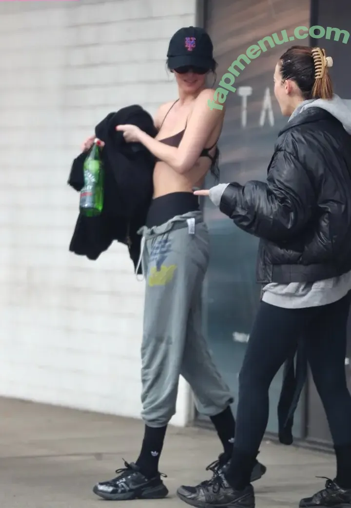 Dakota Johnson nude photo #2132 (dakotajohnson / isDakotaJohnson)