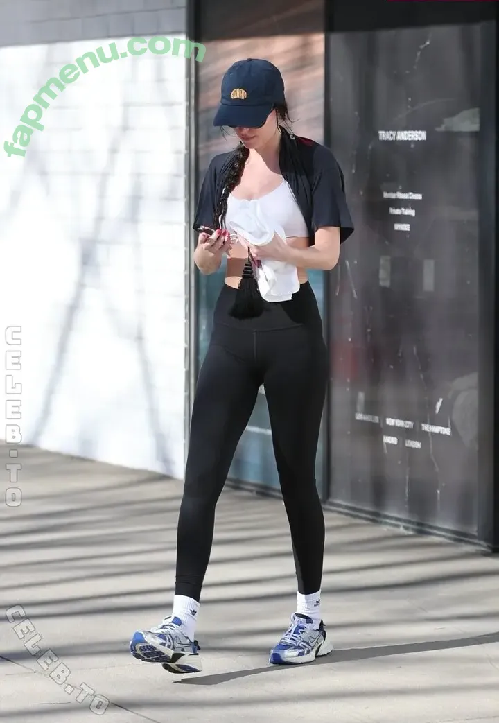 Dakota Johnson nude photo #2152 (dakotajohnson / isDakotaJohnson)