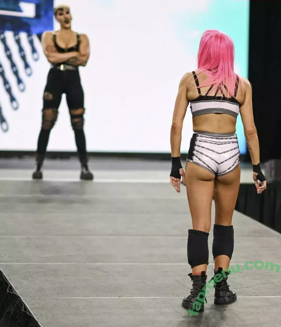 Dakota Kai nude photo #0293 (Charlie Girl / dakota_kai / imkingkota)