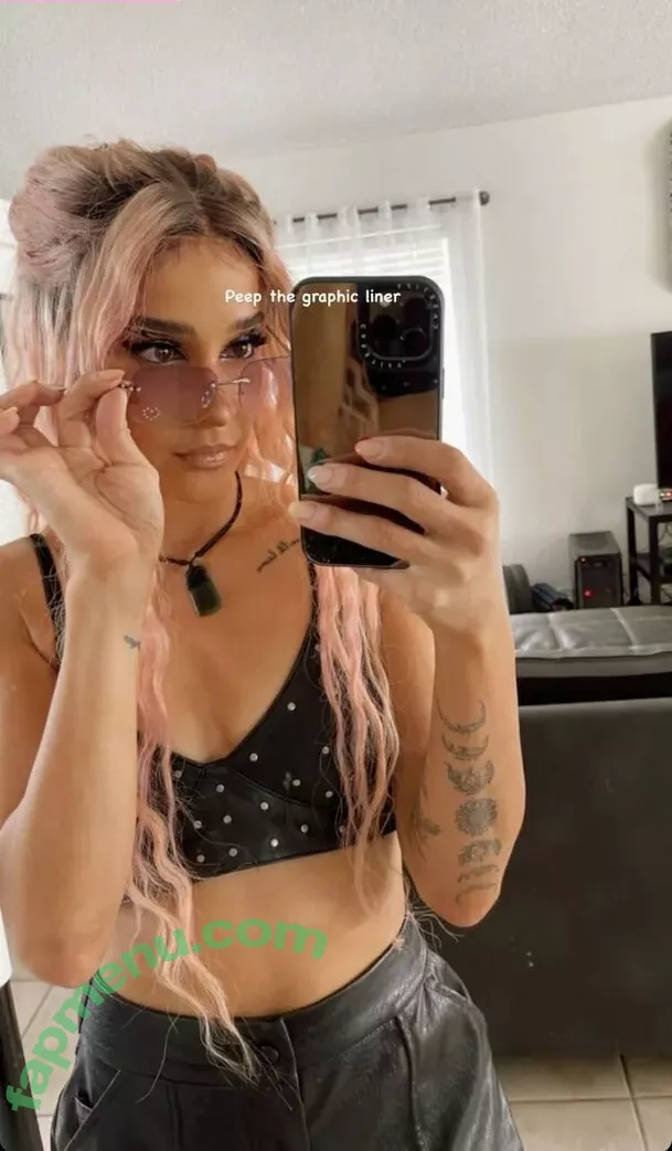 Dakota Kai nude photo #0367 (Charlie Girl / dakota_kai / imkingkota)