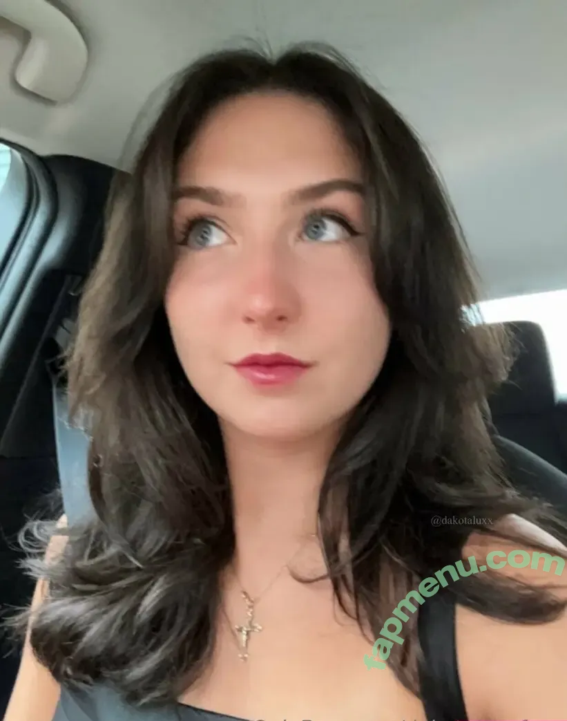 dakotaluxxfree nude photo #0003 (dakotaluxxfree)